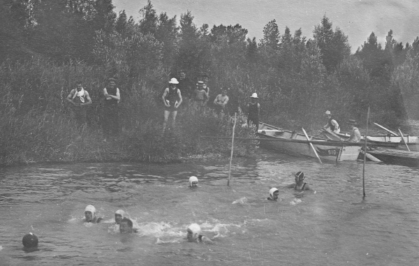 nageuses Croix-Luizet 1906